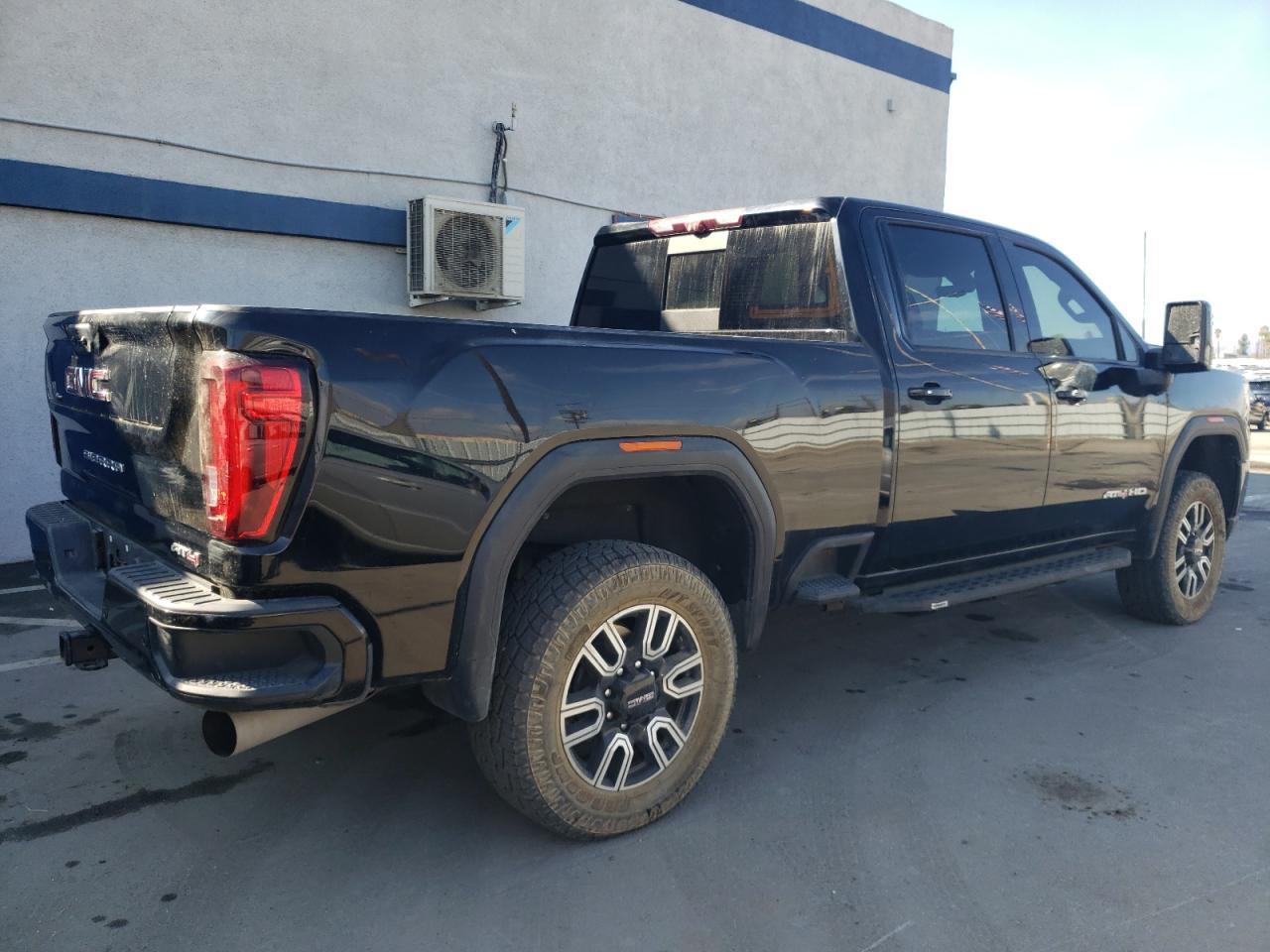 2021 GMC Sierra K3500 At4 - Фото 3