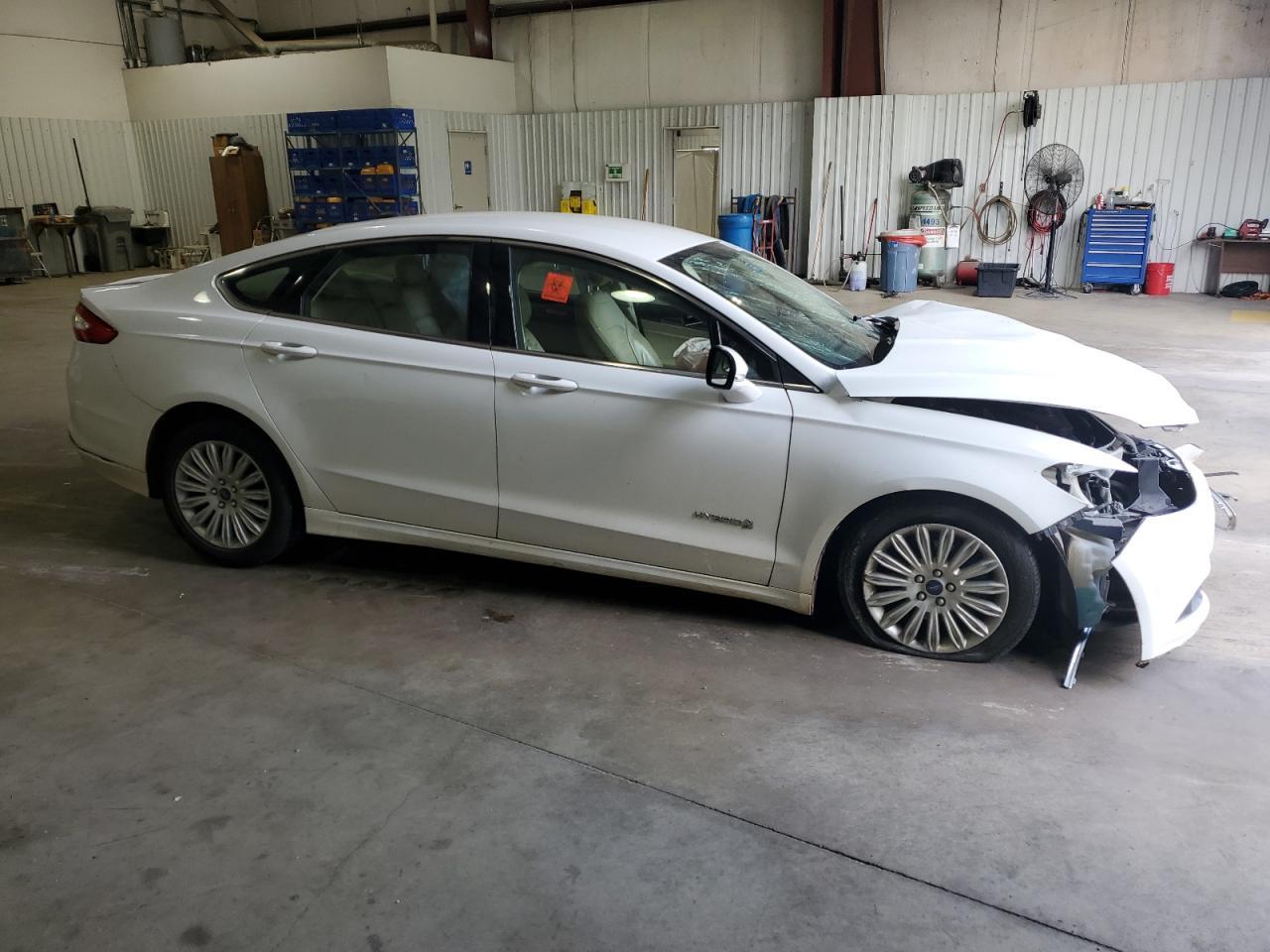 2014 Ford Fusion Se Hybrid - Image 4