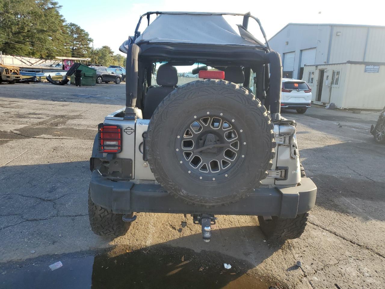 2016 Jeep Wrangler Sport - Фото 6