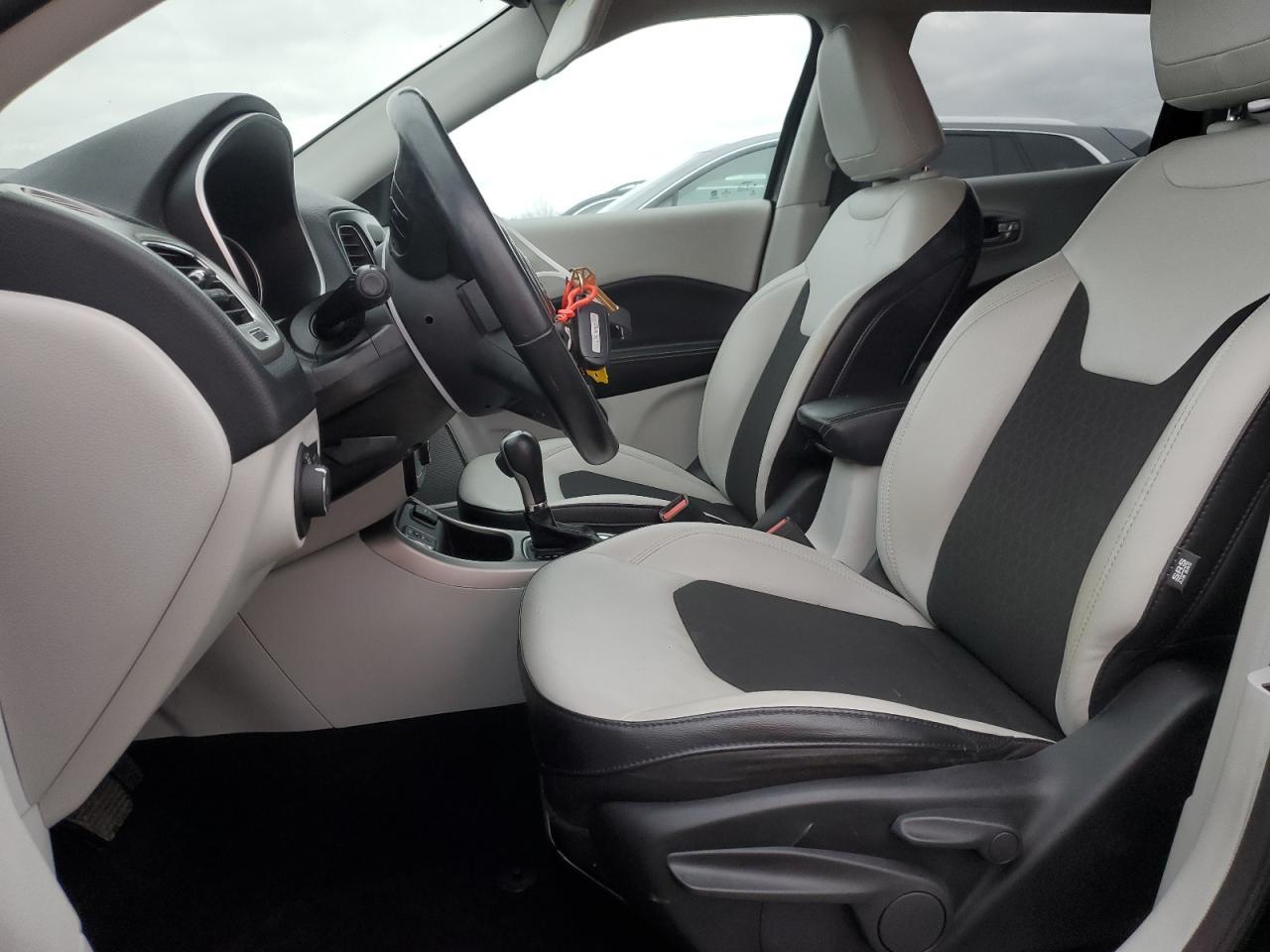 2020 Jeep Compass Latitude - Фото 7