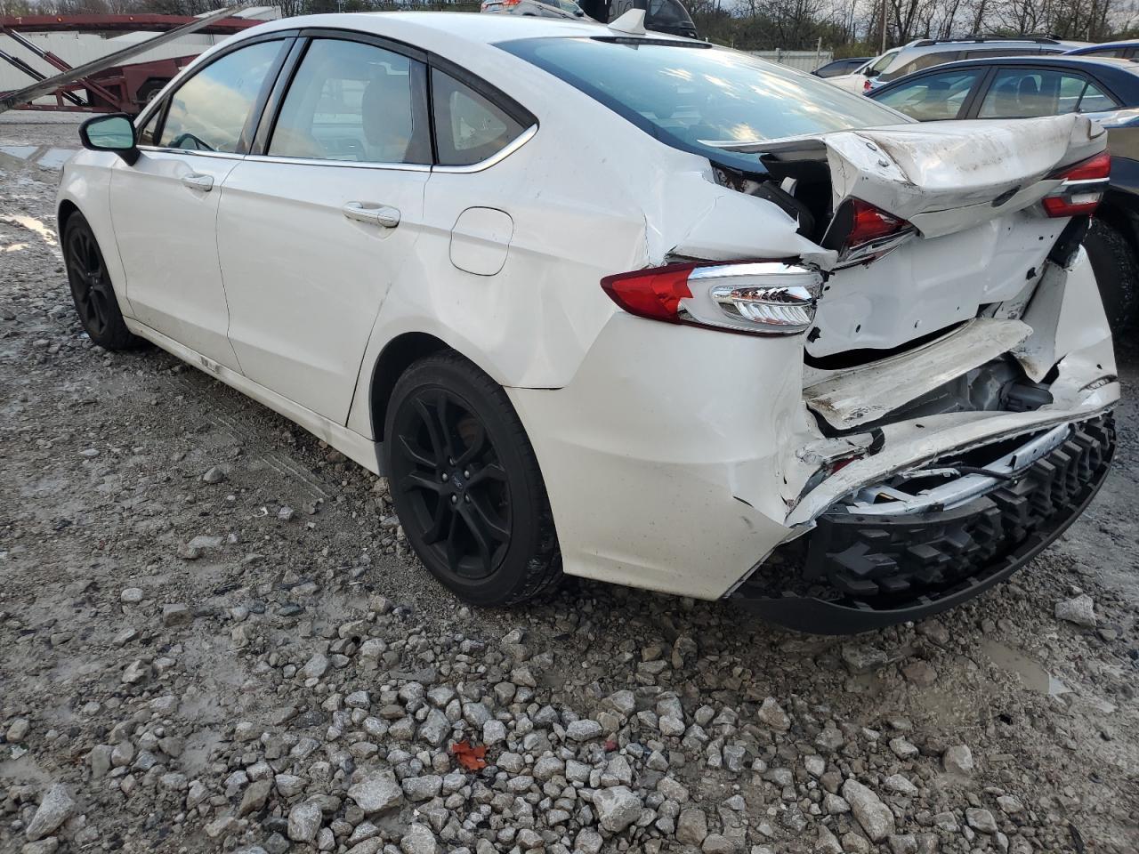 2020 Ford Fusion Se - Image 2