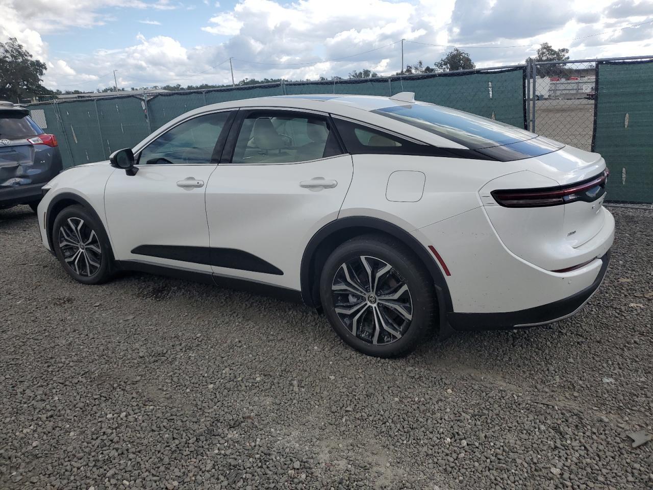 2023 Toyota Crown Xle - Фото 2