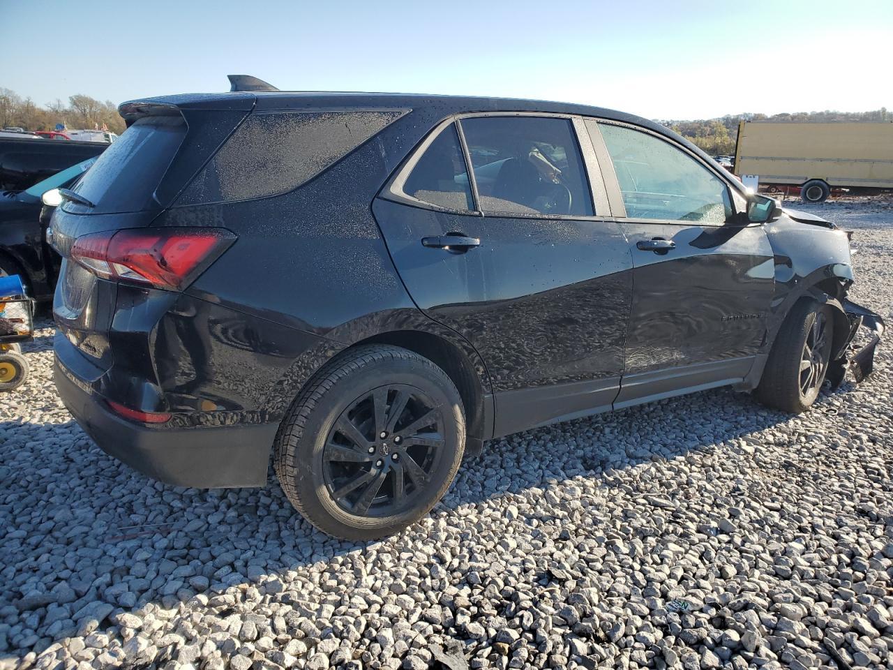 2024 Chevrolet Equinox Ls - Image 3