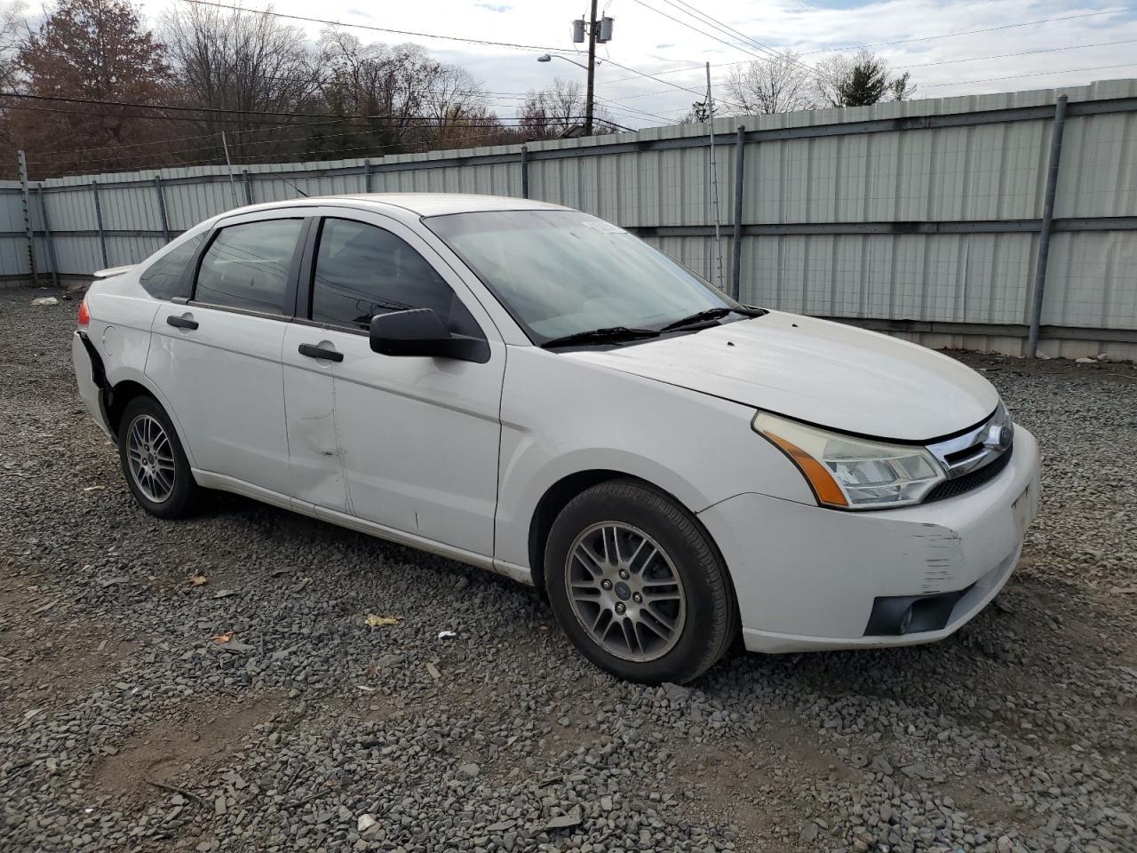 2010 Ford Focus Se - Фото 4