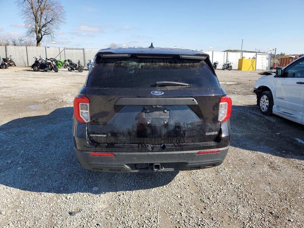 2022 Ford Explorer Police Interceptor - Фото 6