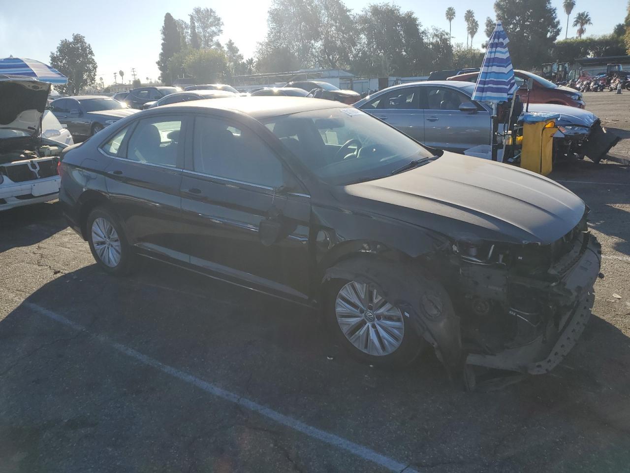 2019 Volkswagen Jetta S - Фото 4