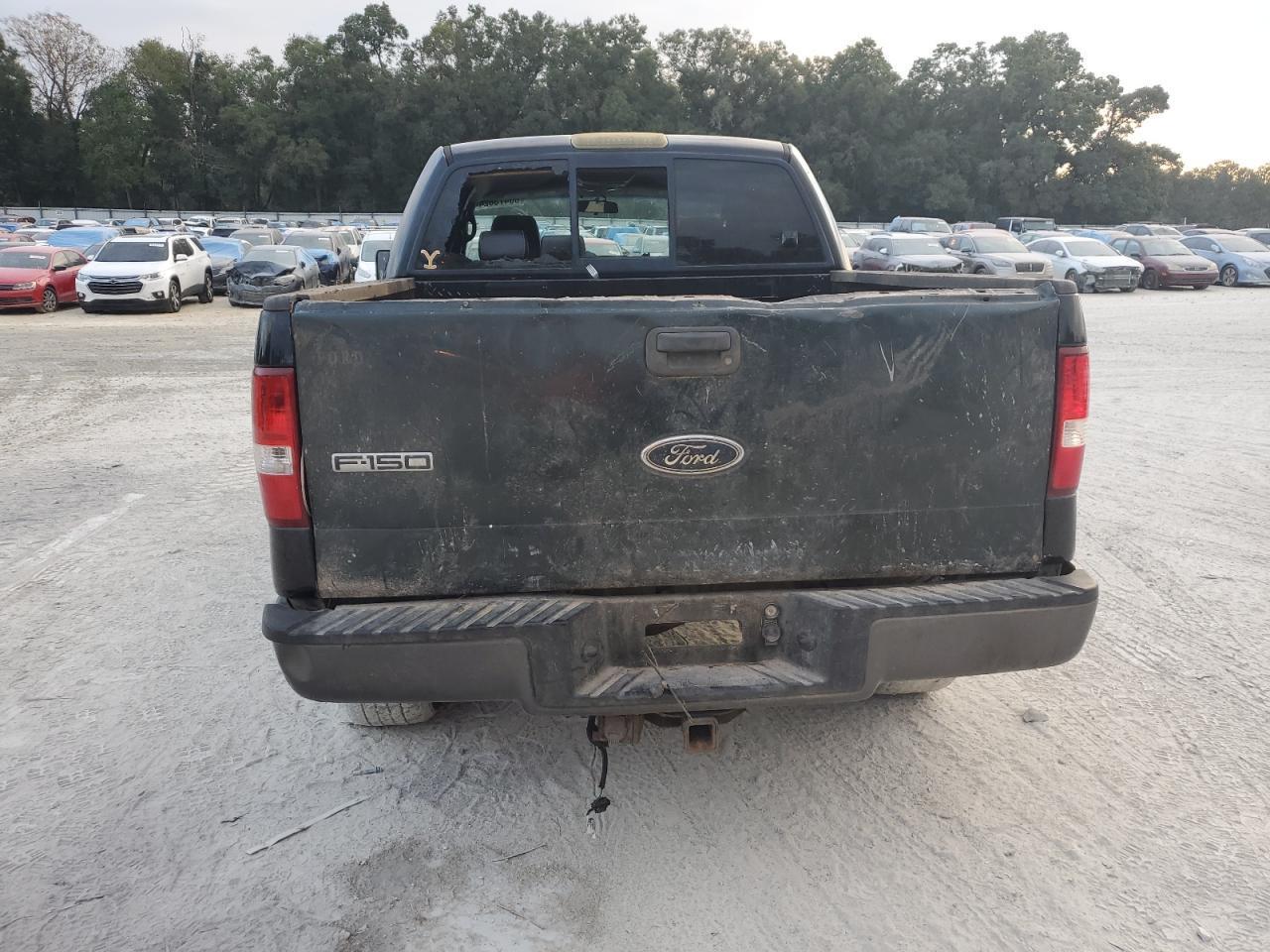 2005 Ford F150 Supercrew - Image 6