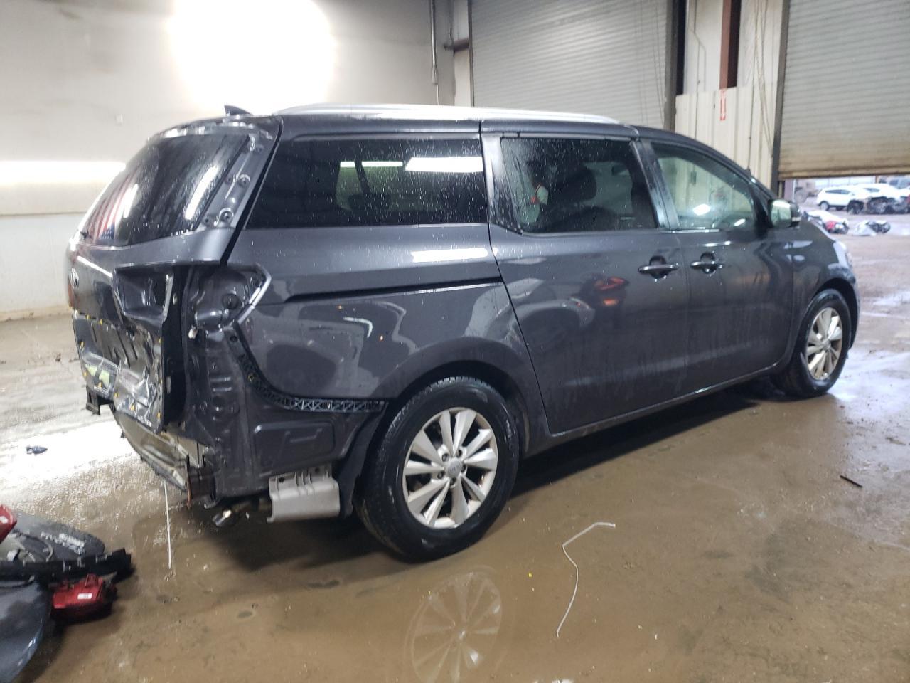 2016 Kia Sedona Lx - Фото 3