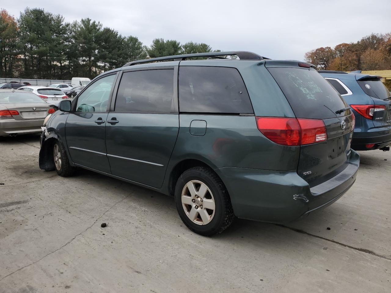 2005 Toyota Sienna Ce - Фото 2
