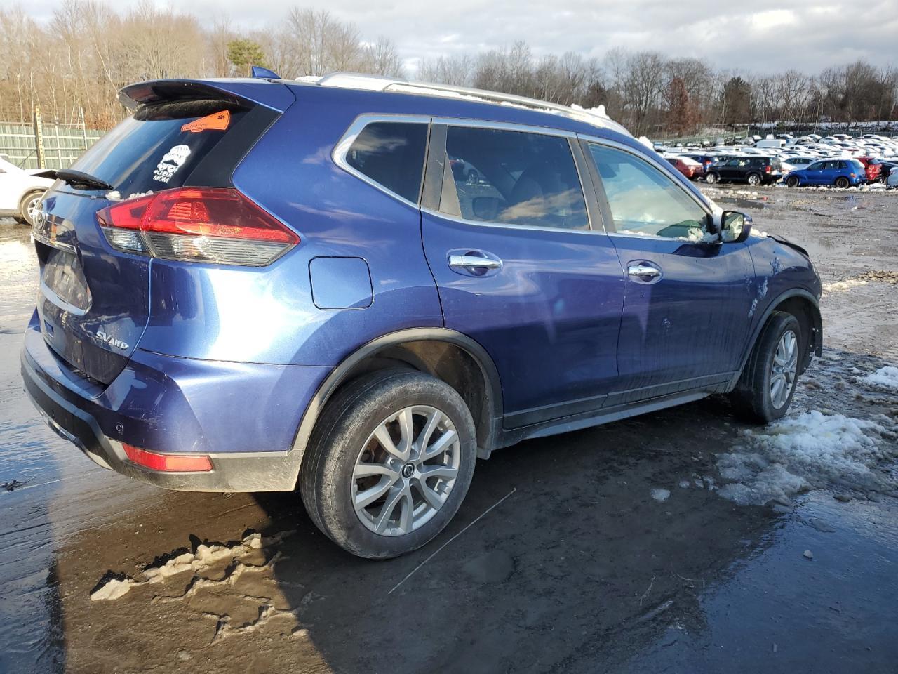 2020 Nissan Rogue S - Фото 3