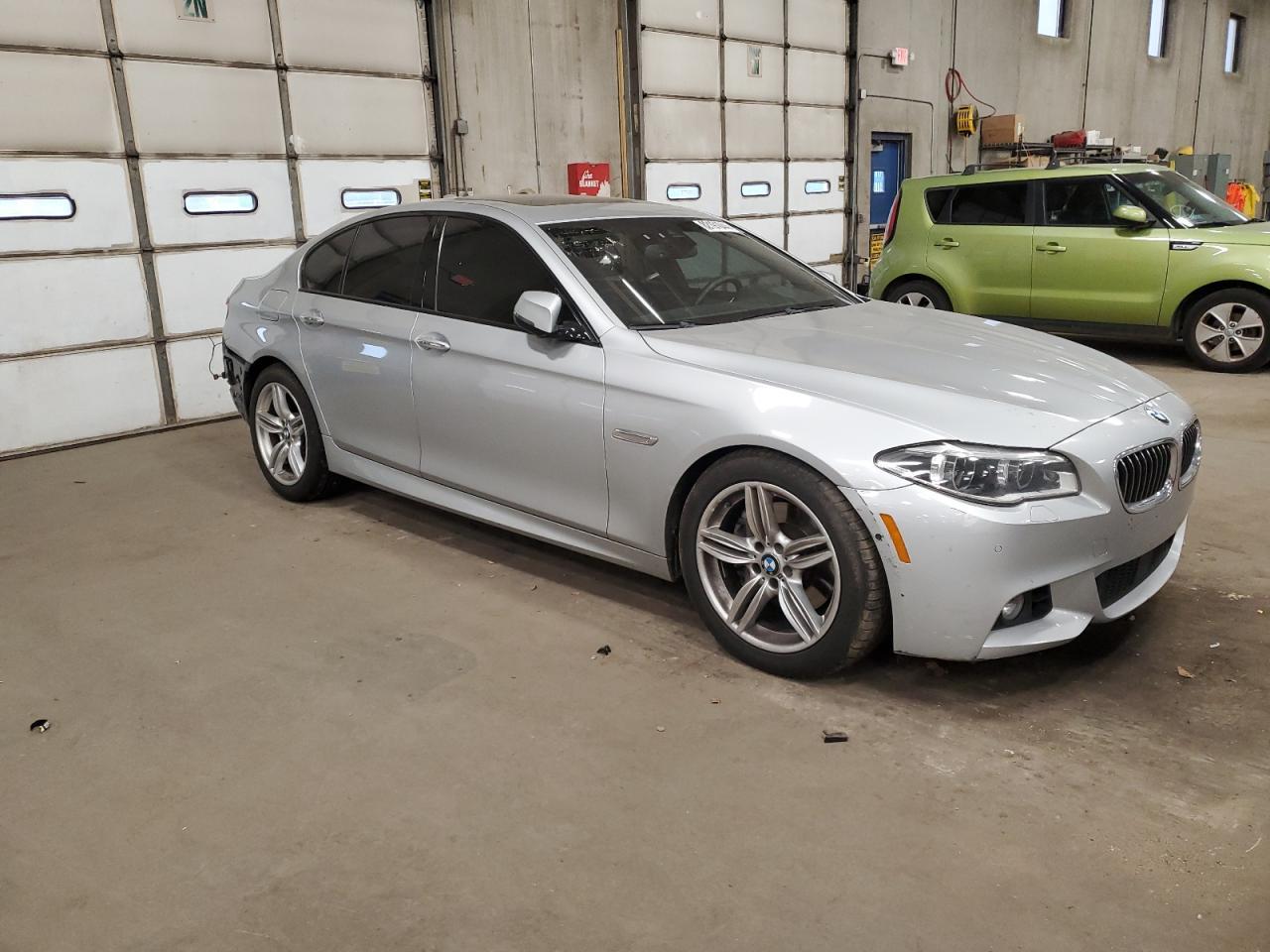 2016 BMW 535 Xi - Фото 4