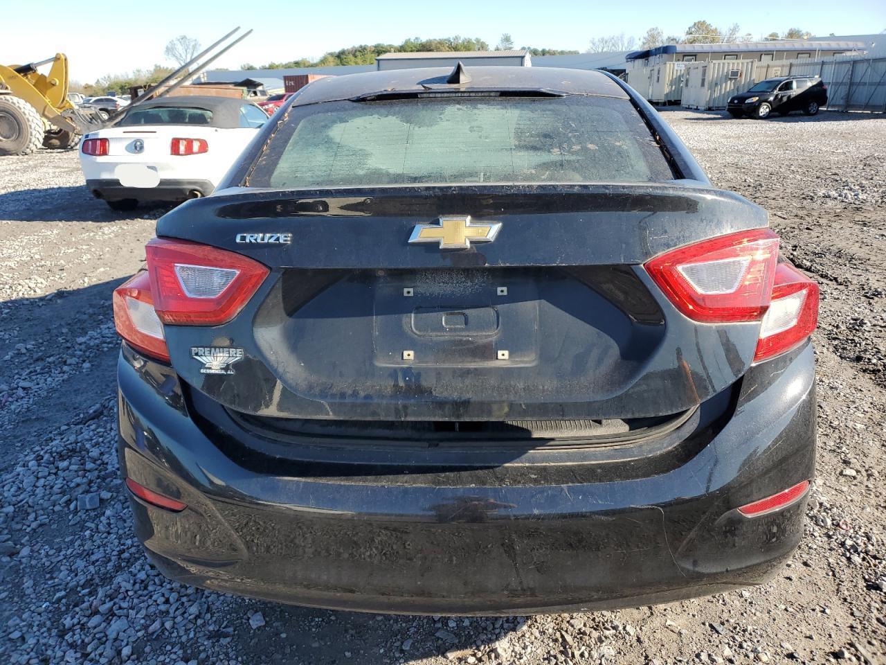 2017 Chevrolet Cruze Ls - Фото 6