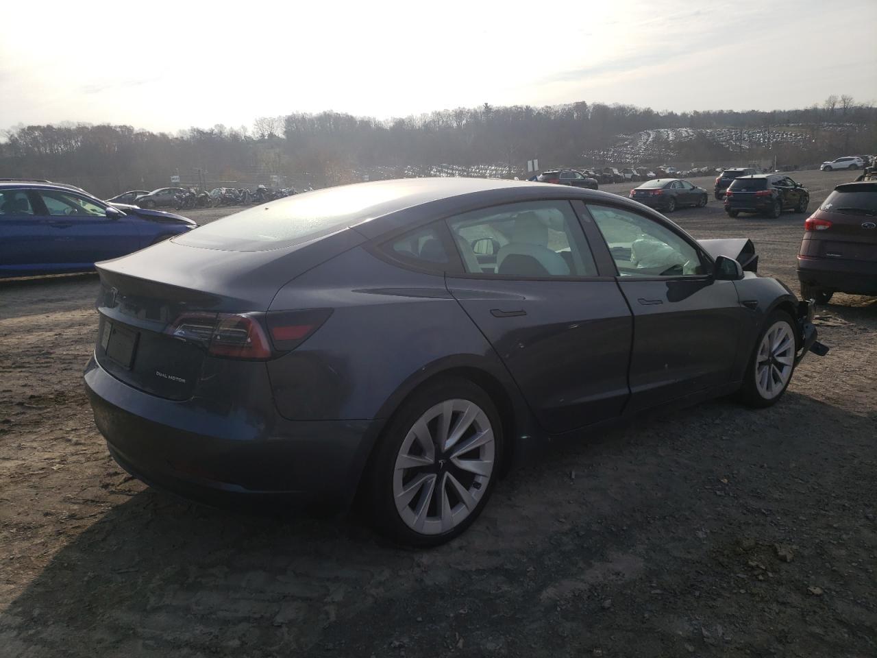 2021 Tesla Model 3 - Фото 3