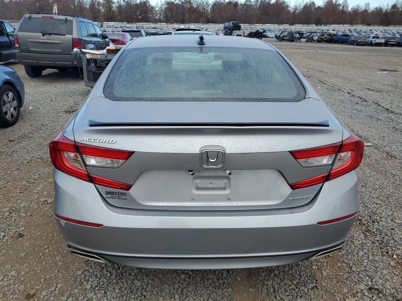 2022 Honda Accord Sport - Фото 6