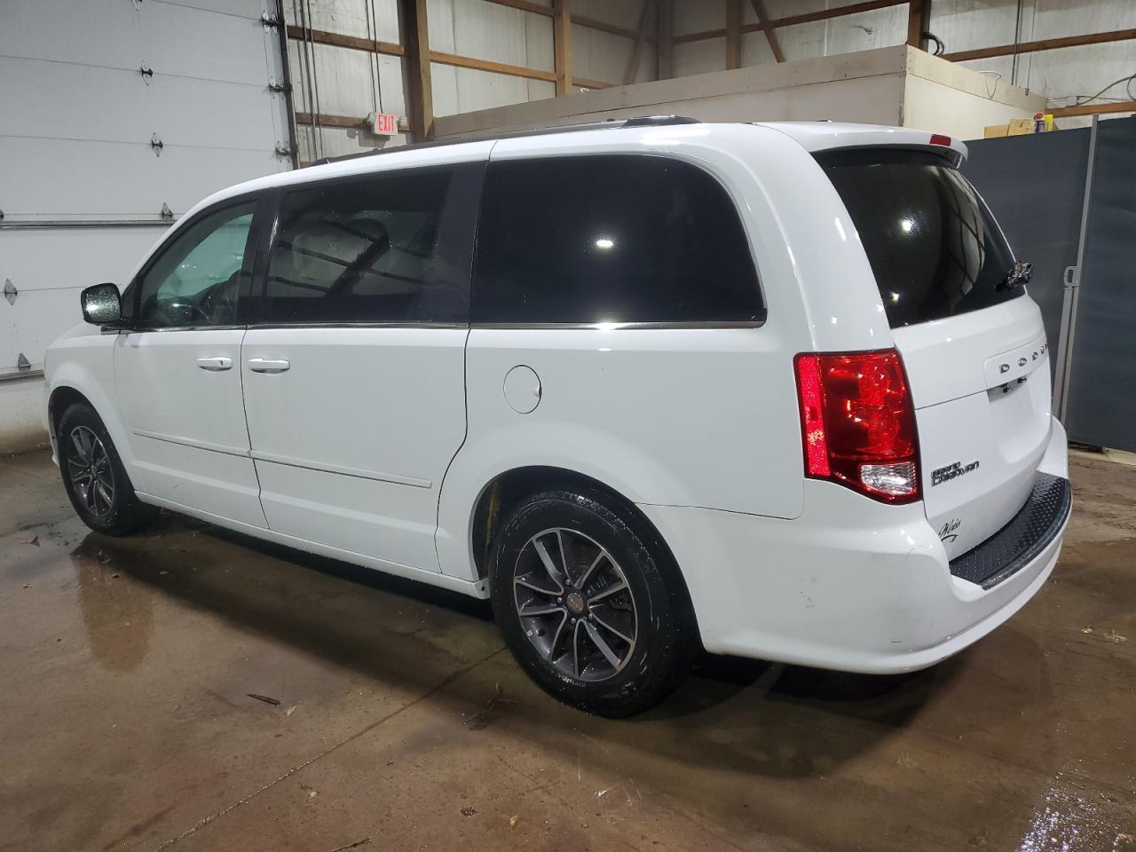2017 Dodge Grand Caravan Sxt - Фото 2