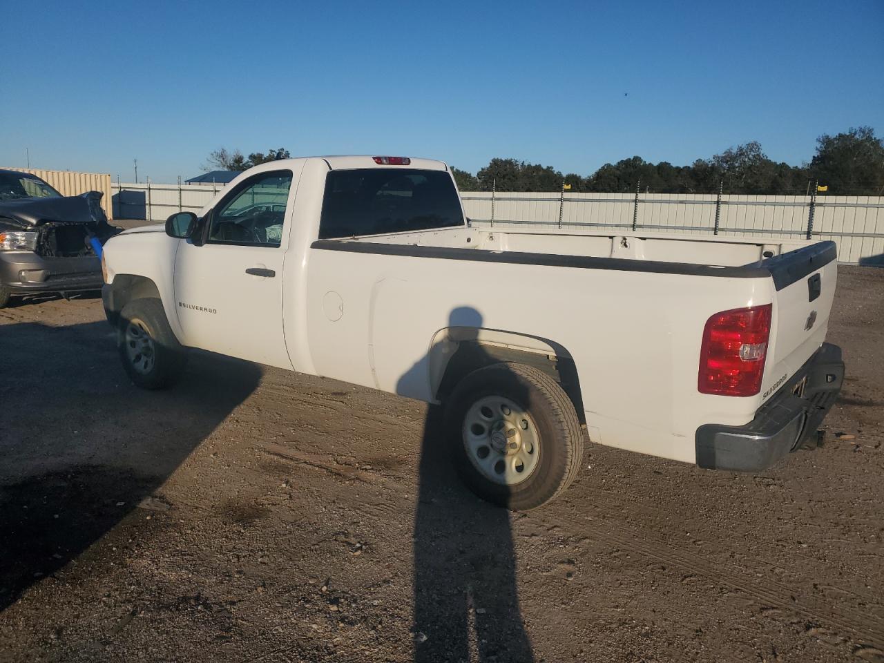 2009 Chevrolet Silverado C1500 - Фото 2