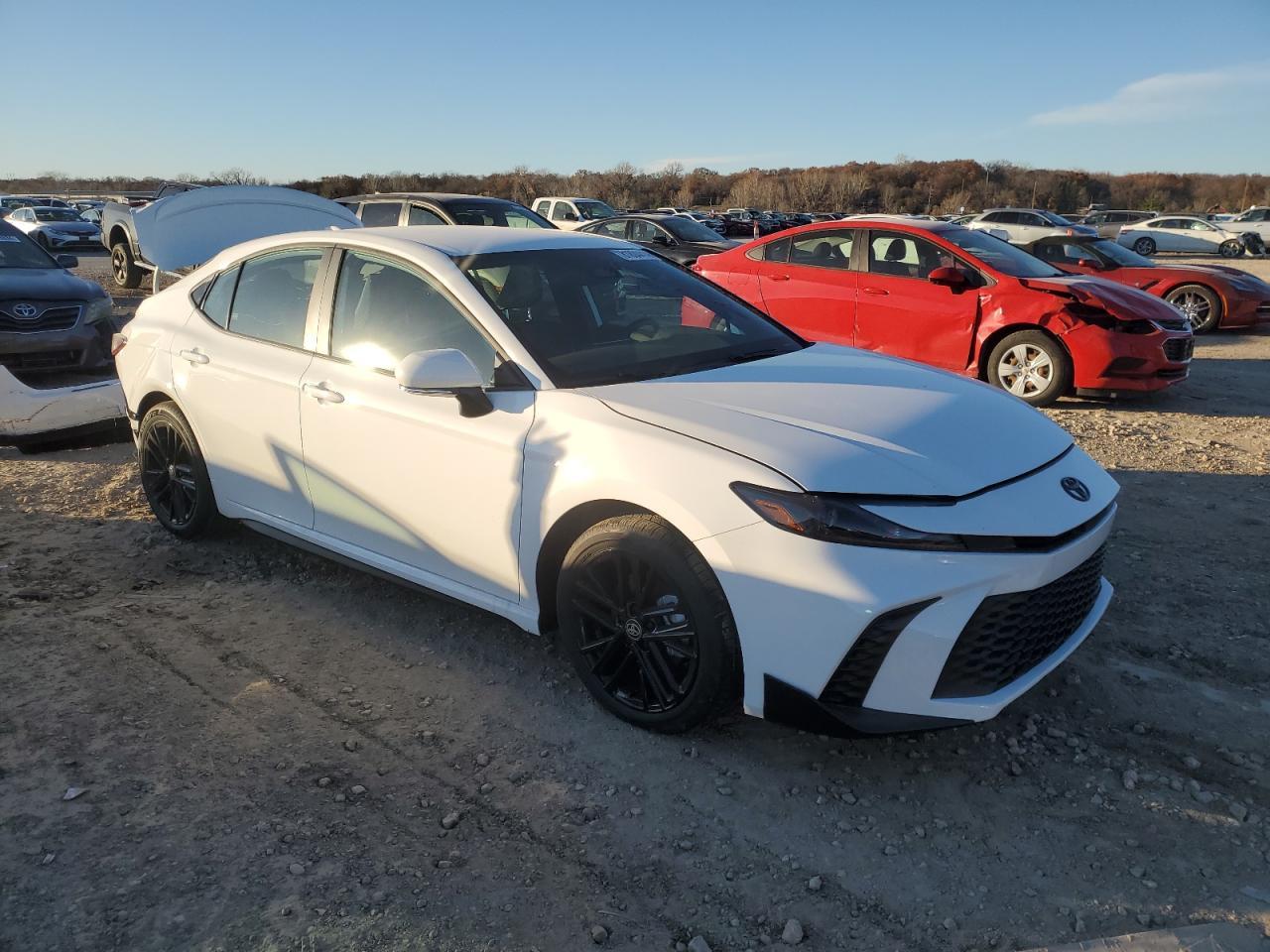 2025 Toyota Camry - Фото 4