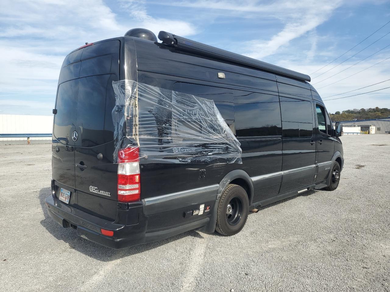 2014 Mercedes-Benz Sprinter 3500 - Фото 3