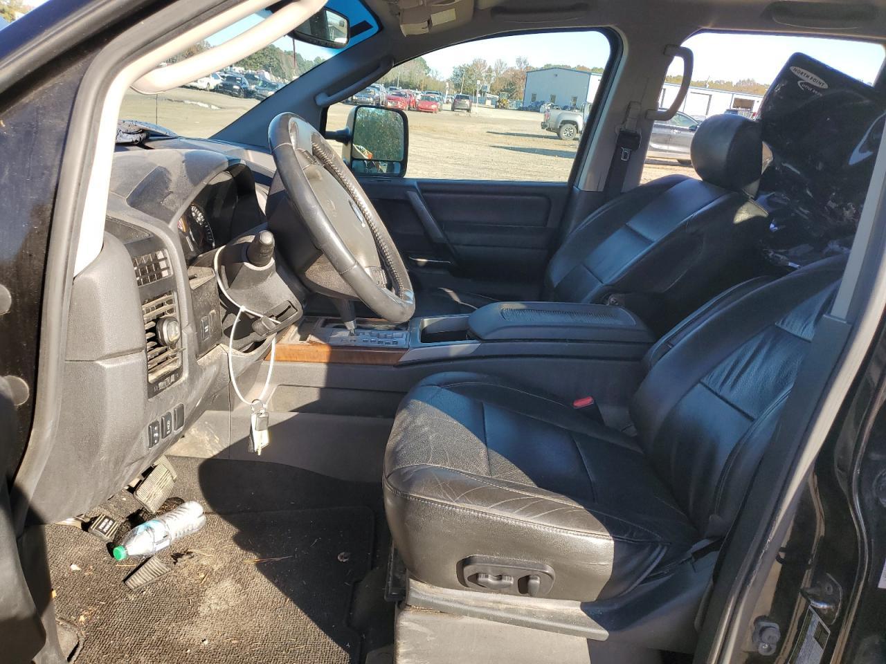 2010 Nissan Titan Xe - Фото 7
