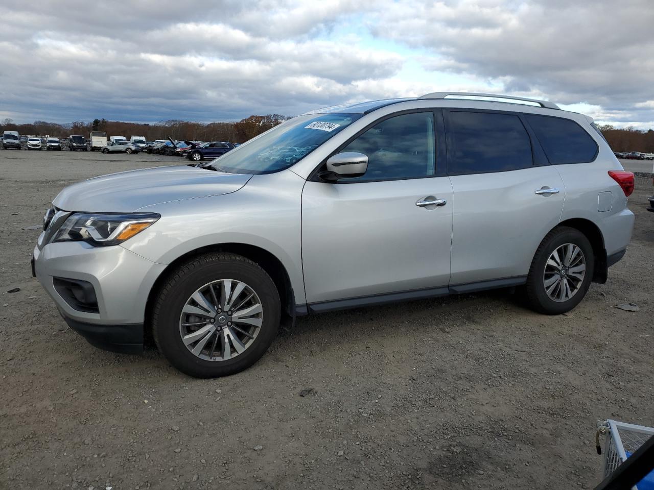 2020 Nissan Pathfinder S