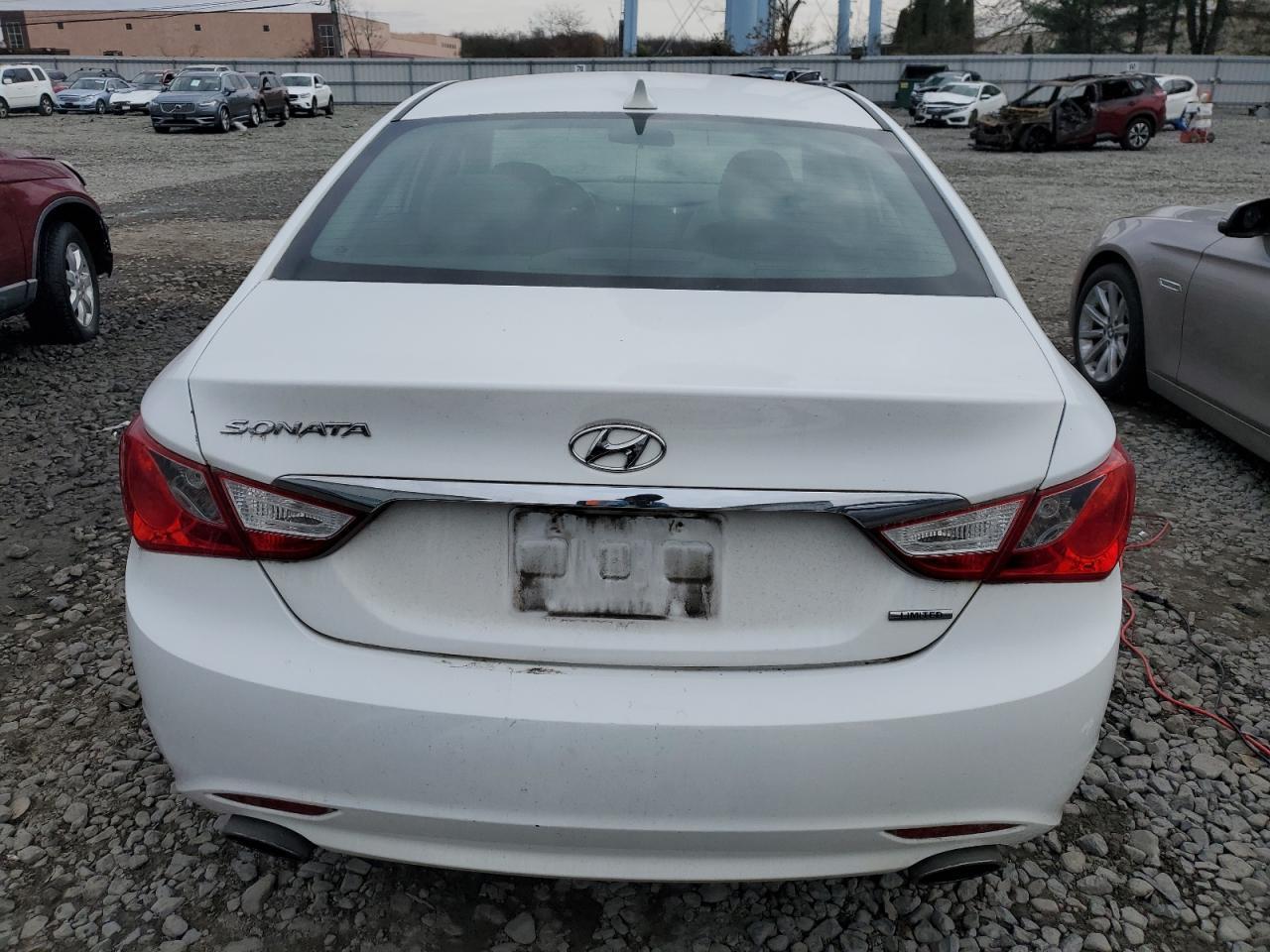 2011 Hyundai Sonata Se - Image 6