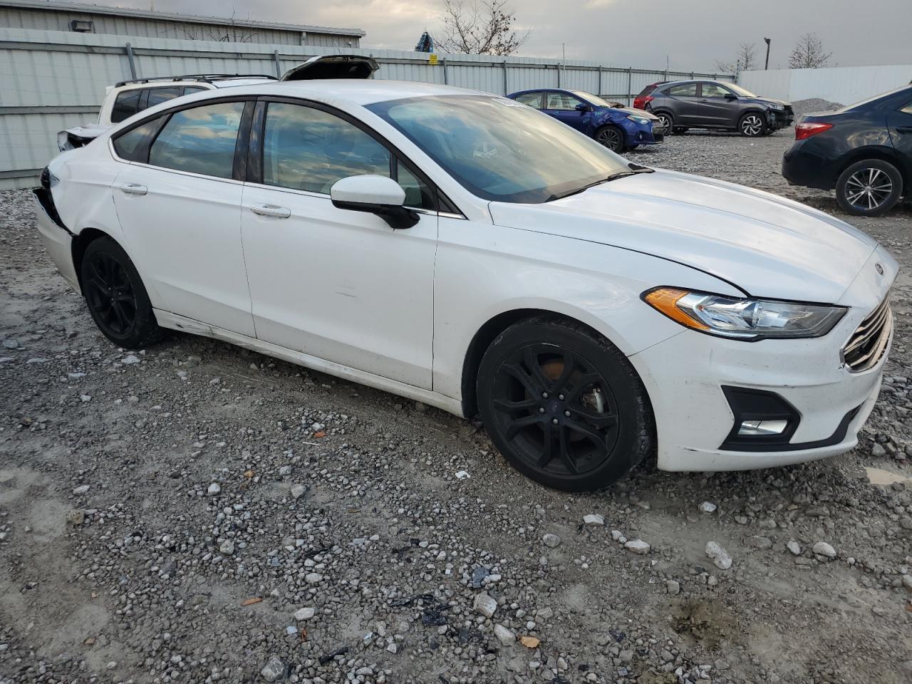2020 Ford Fusion Se - Image 4