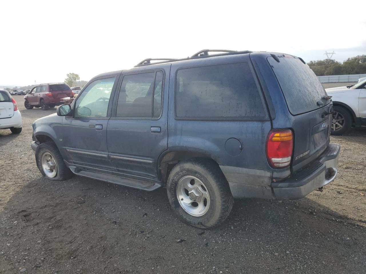 1999 Ford Explorer - Фото 2