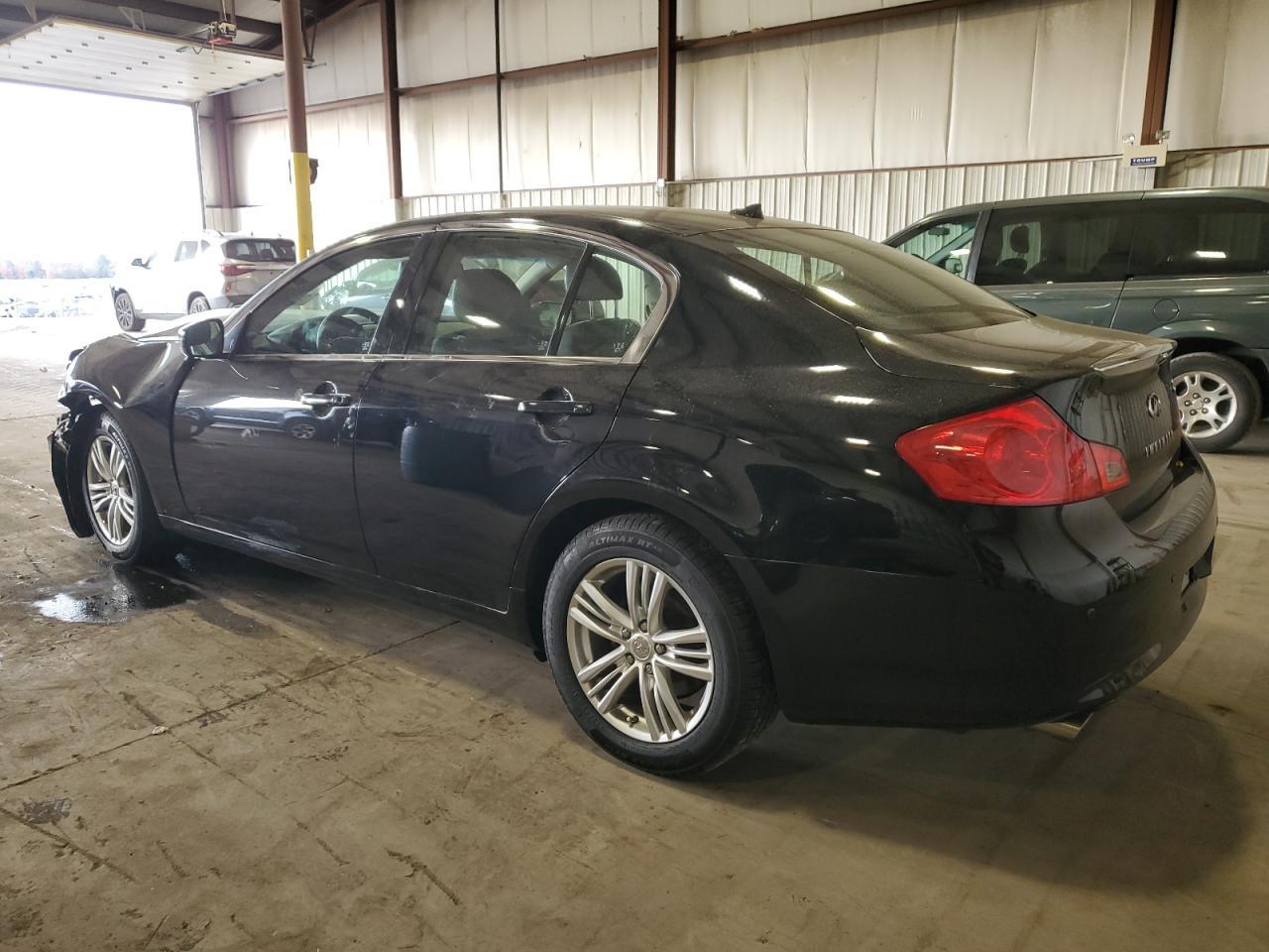 2013 Infiniti G37 - Фото 2