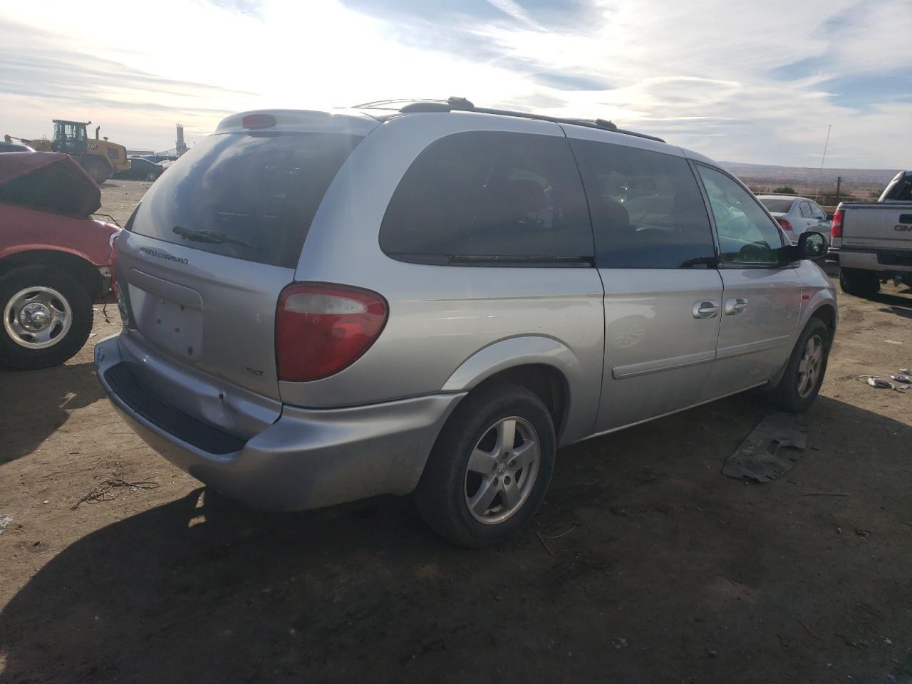 2007 Dodge Grand Caravan Sxt - Image 3