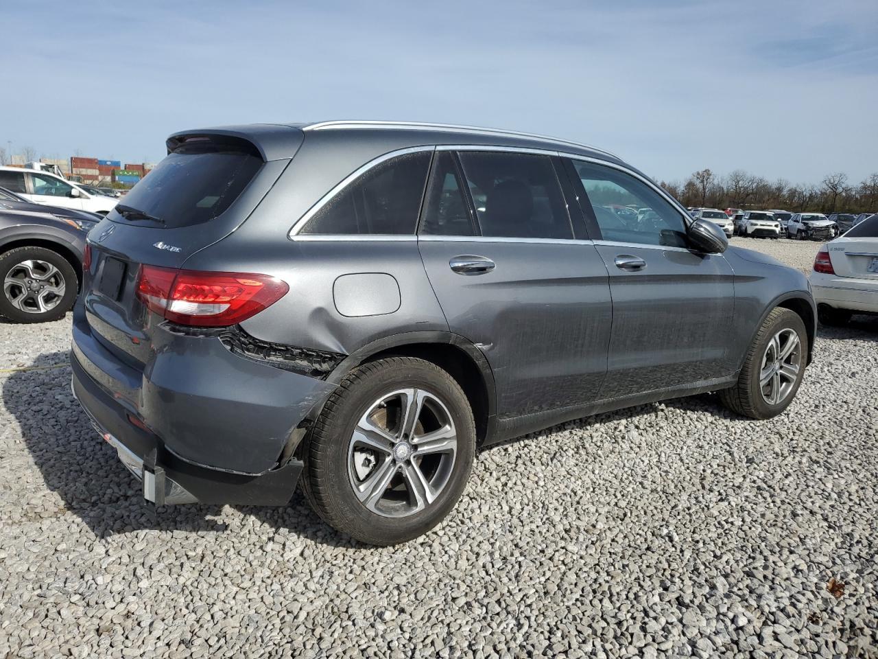 2016 Mercedes-Benz Glc 300 4Matic - Фото 3