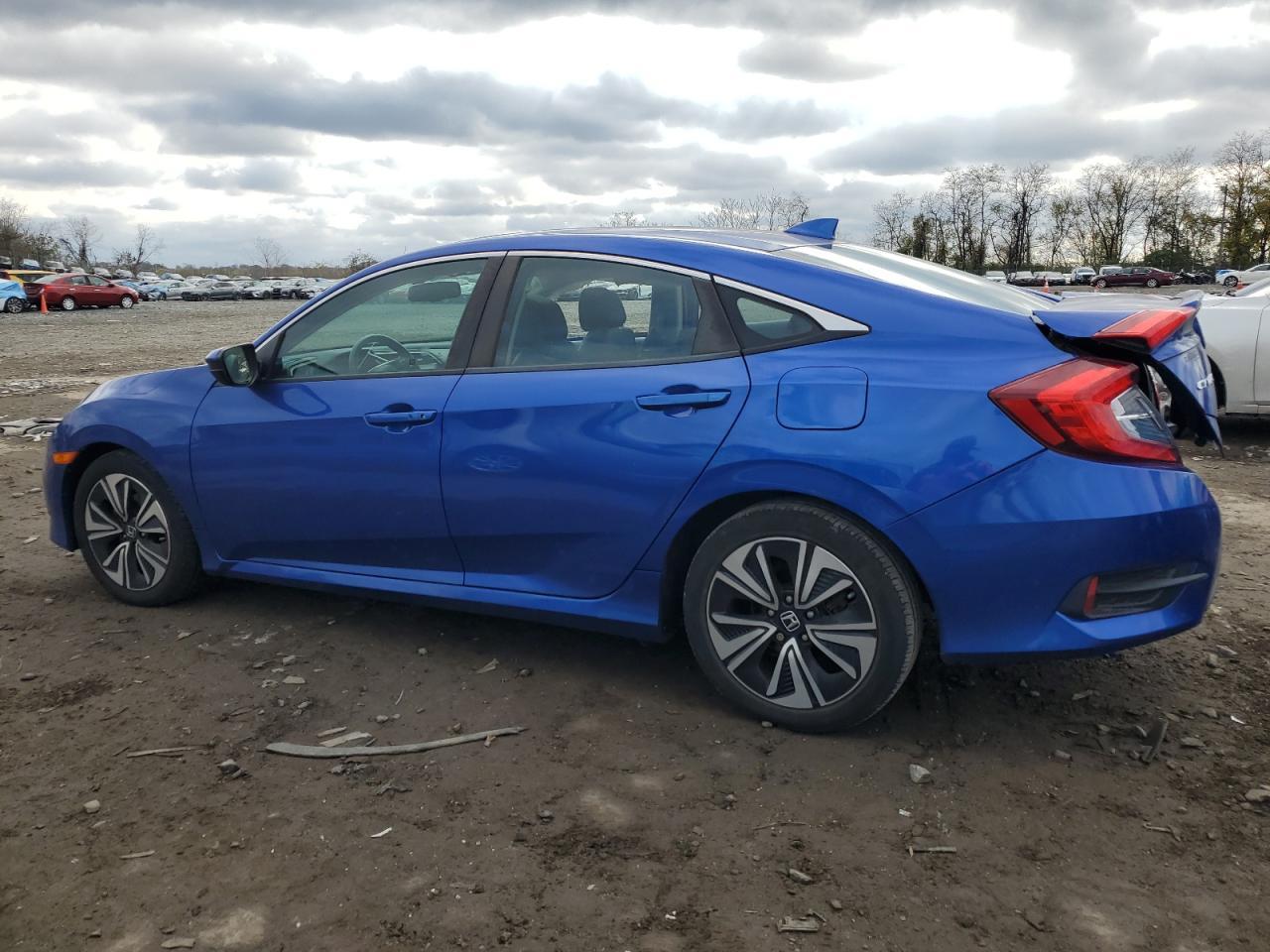 2017 Honda Civic Exl - Image 2