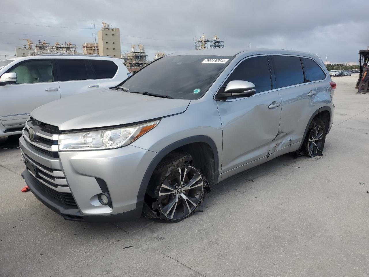 2017 Toyota Highlander Le