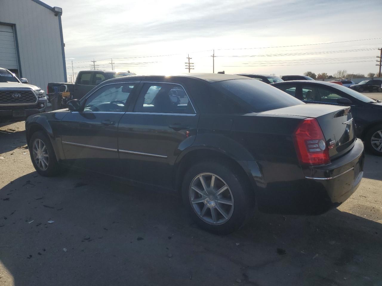 2008 Chrysler 300 Touring - Фото 2