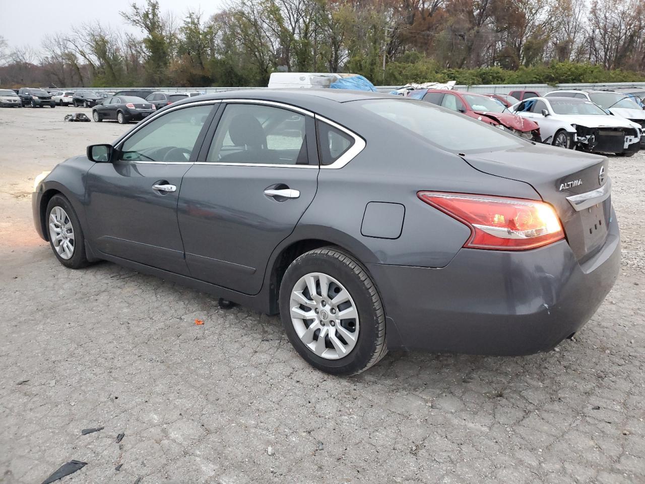 2013 Nissan Altima 2.5 - Фото 2