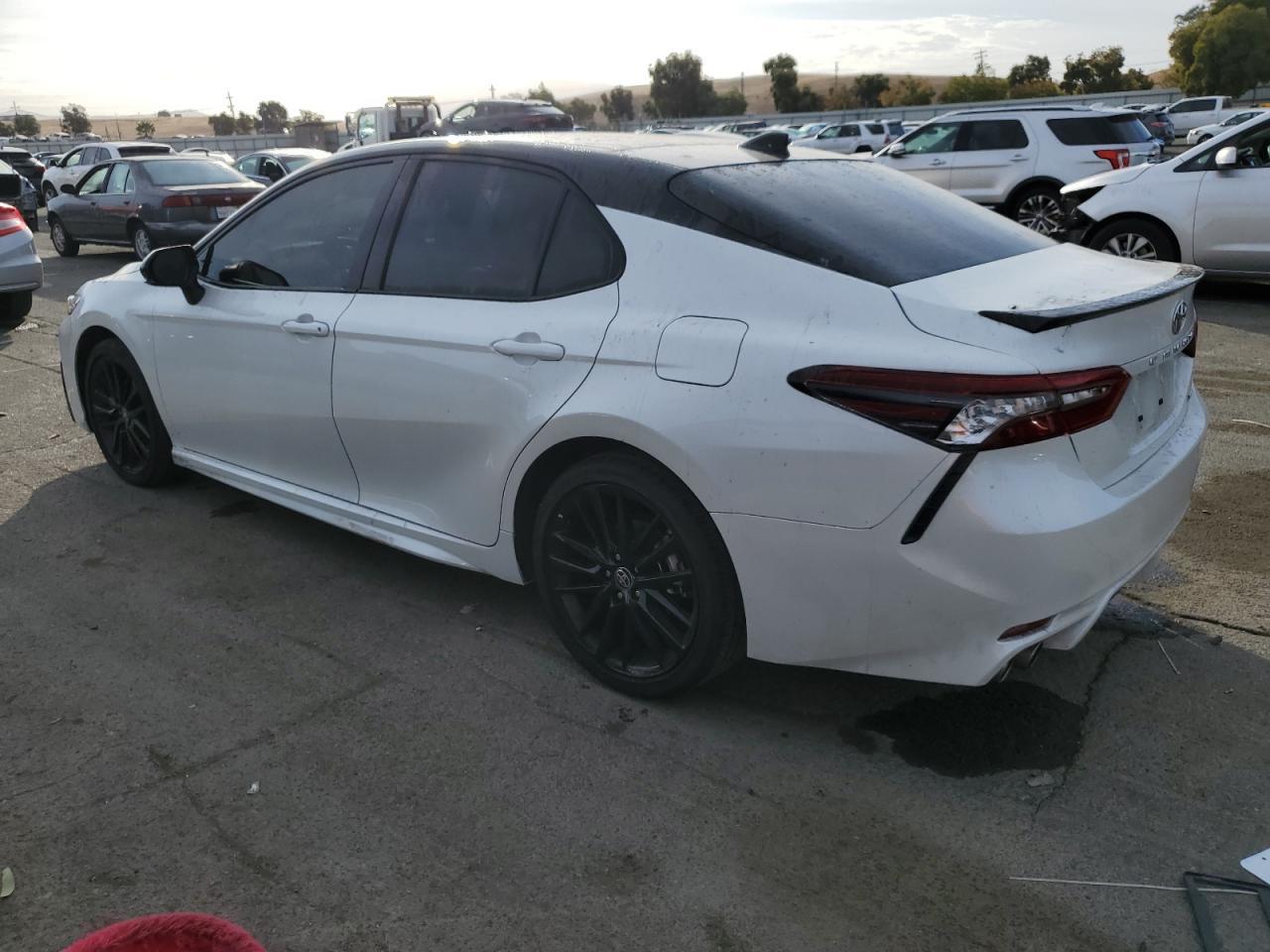2024 Toyota Camry Xse - Фото 2