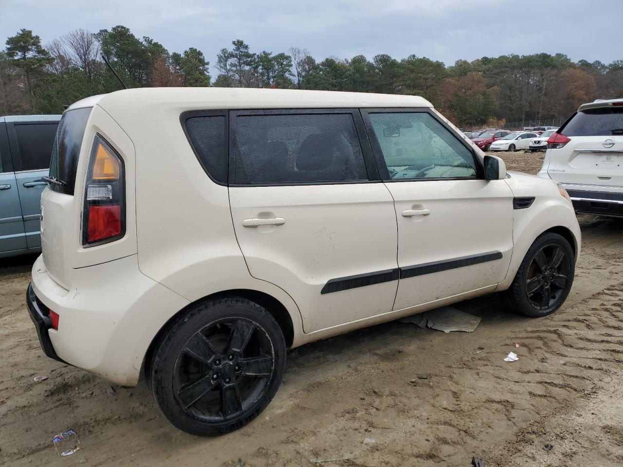 2011 Kia Soul + - Фото 3