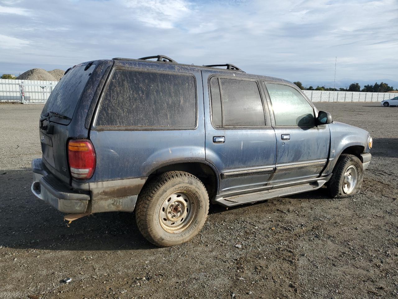 1999 Ford Explorer - Фото 3