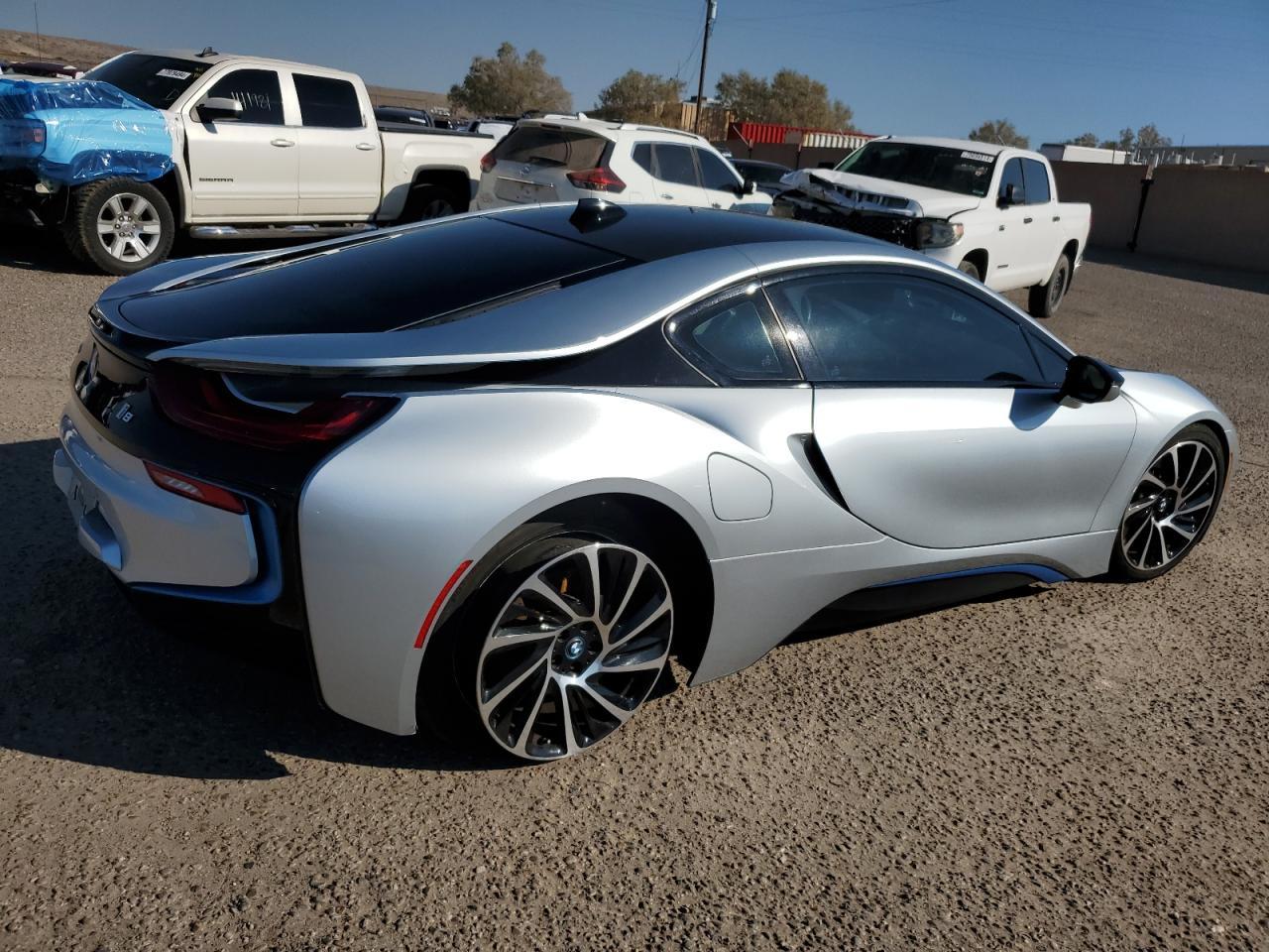 2015 BMW I8 - Фото 3
