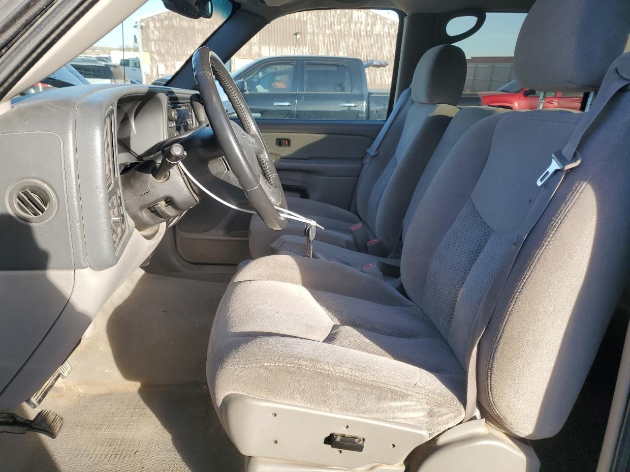 2005 Chevrolet Avalanche C1500 - Image 7