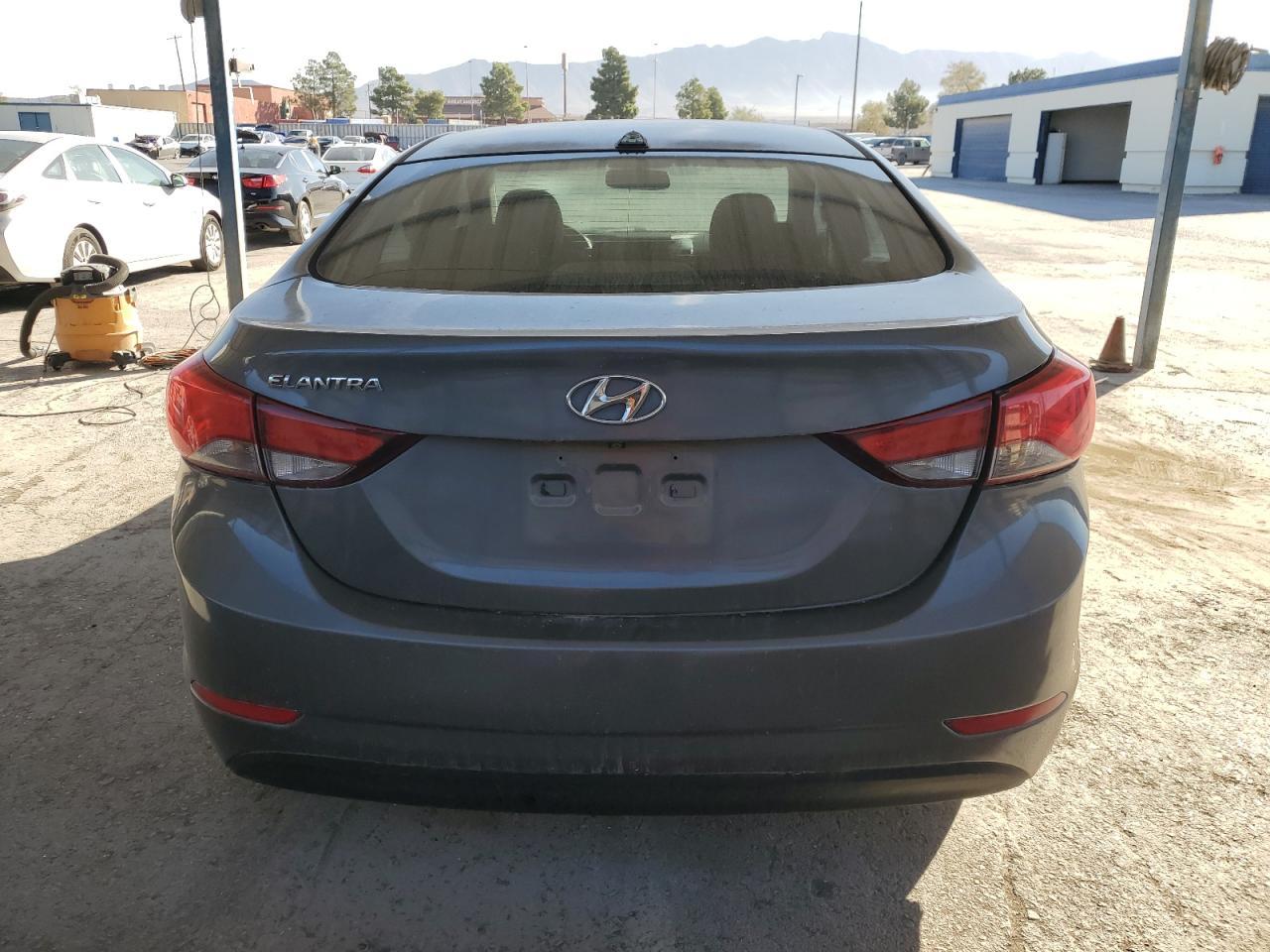 2014 Hyundai Elantra Se - Image 6