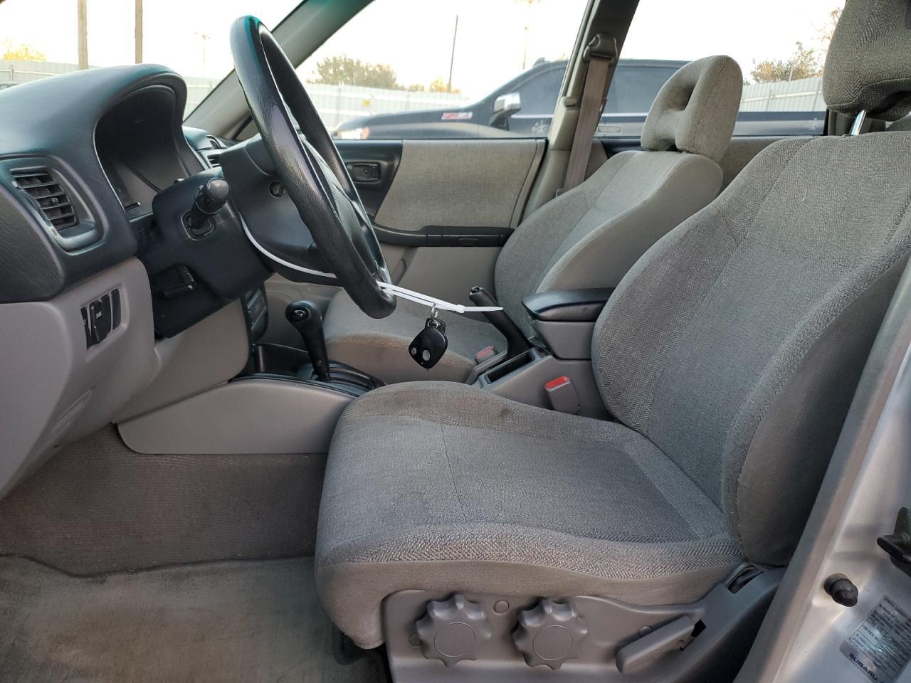 2002 Subaru Forester L - Image 7