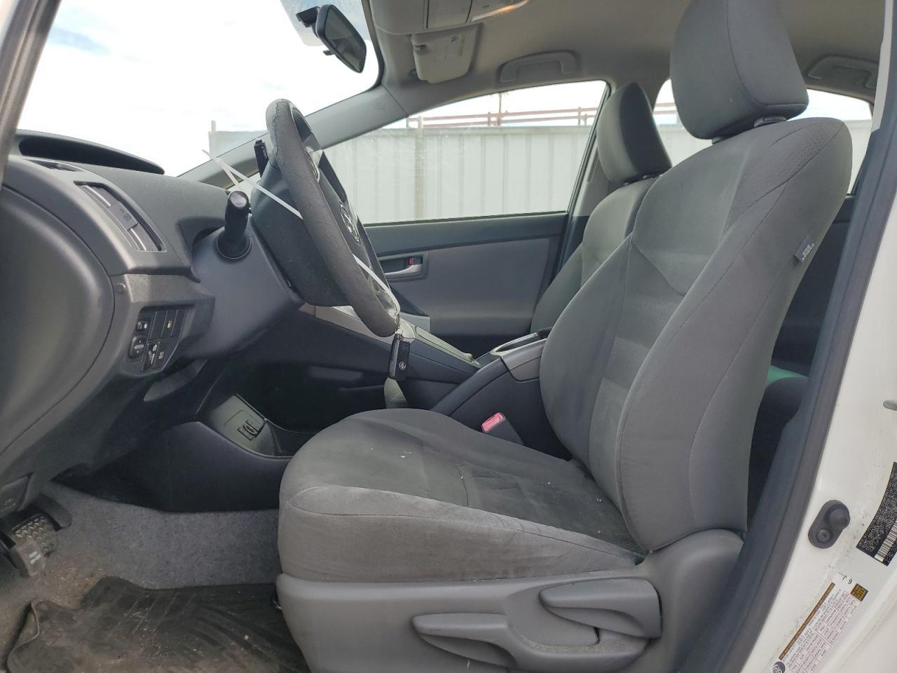2012 Toyota Prius Plug-In - Фото 7