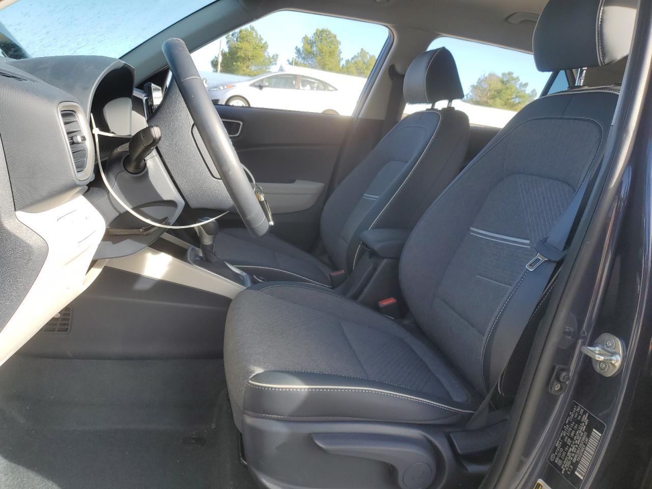 2024 Hyundai Venue Sel - Image 7