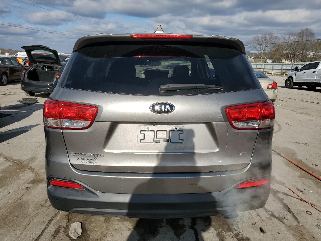 2017 Kia Sorento Lx - Image 6