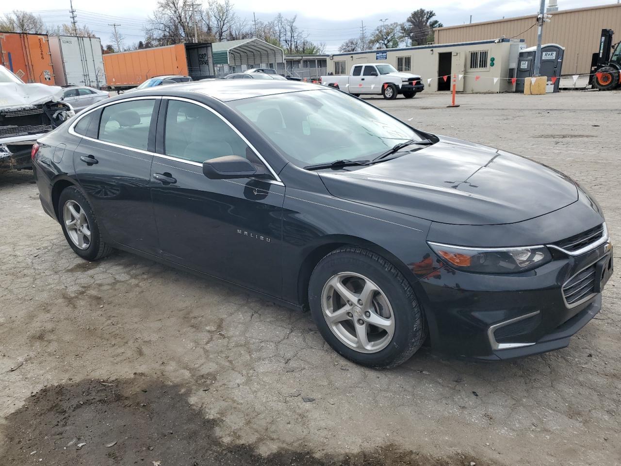 2018 Chevrolet Malibu Ls - Фото 4