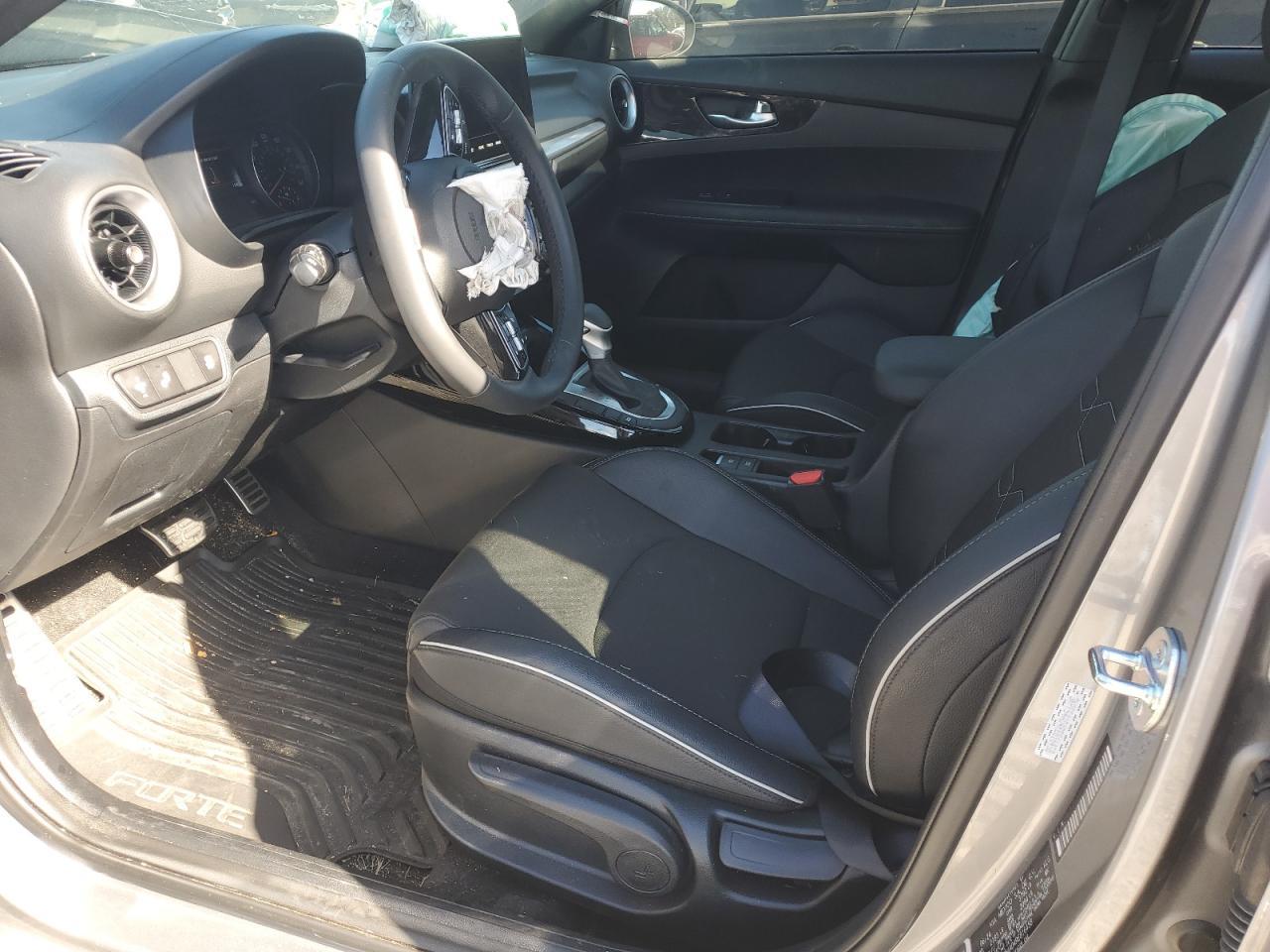 2024 Kia Forte Gt Line - Фото 7