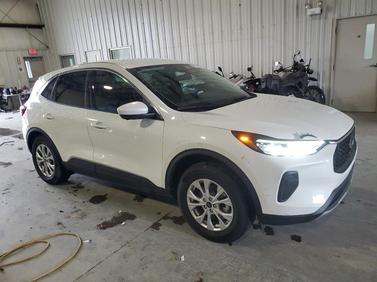 2023 Ford Escape Active - Фото 4