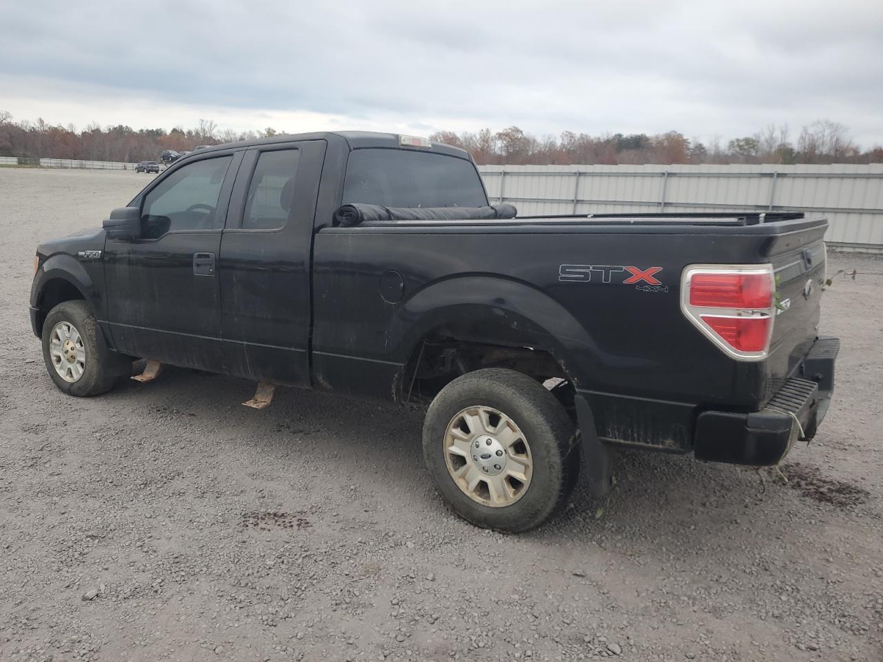 2012 Ford F150 Super Cab - Image 2