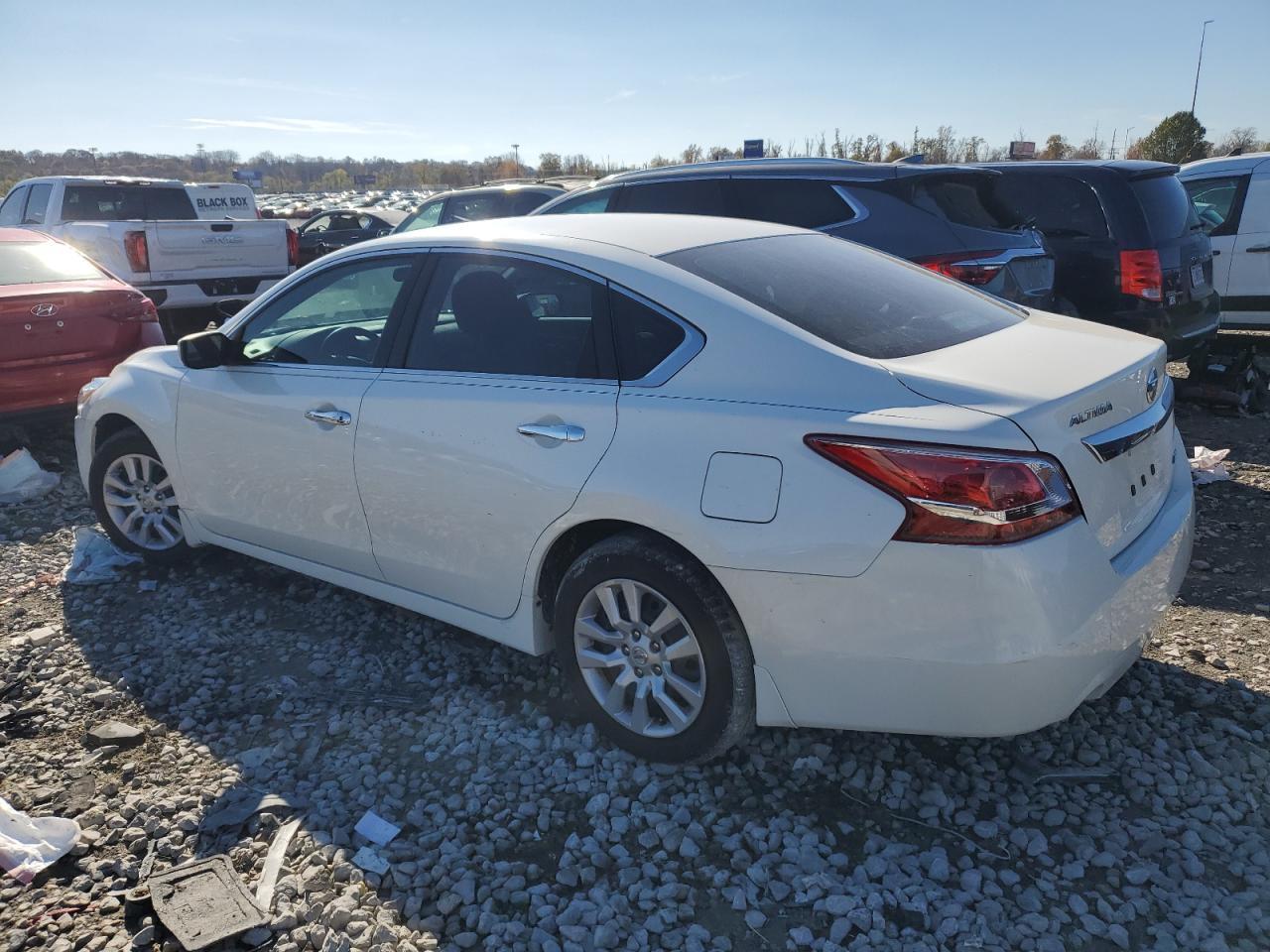2013 Nissan Altima 2.5 - Фото 2