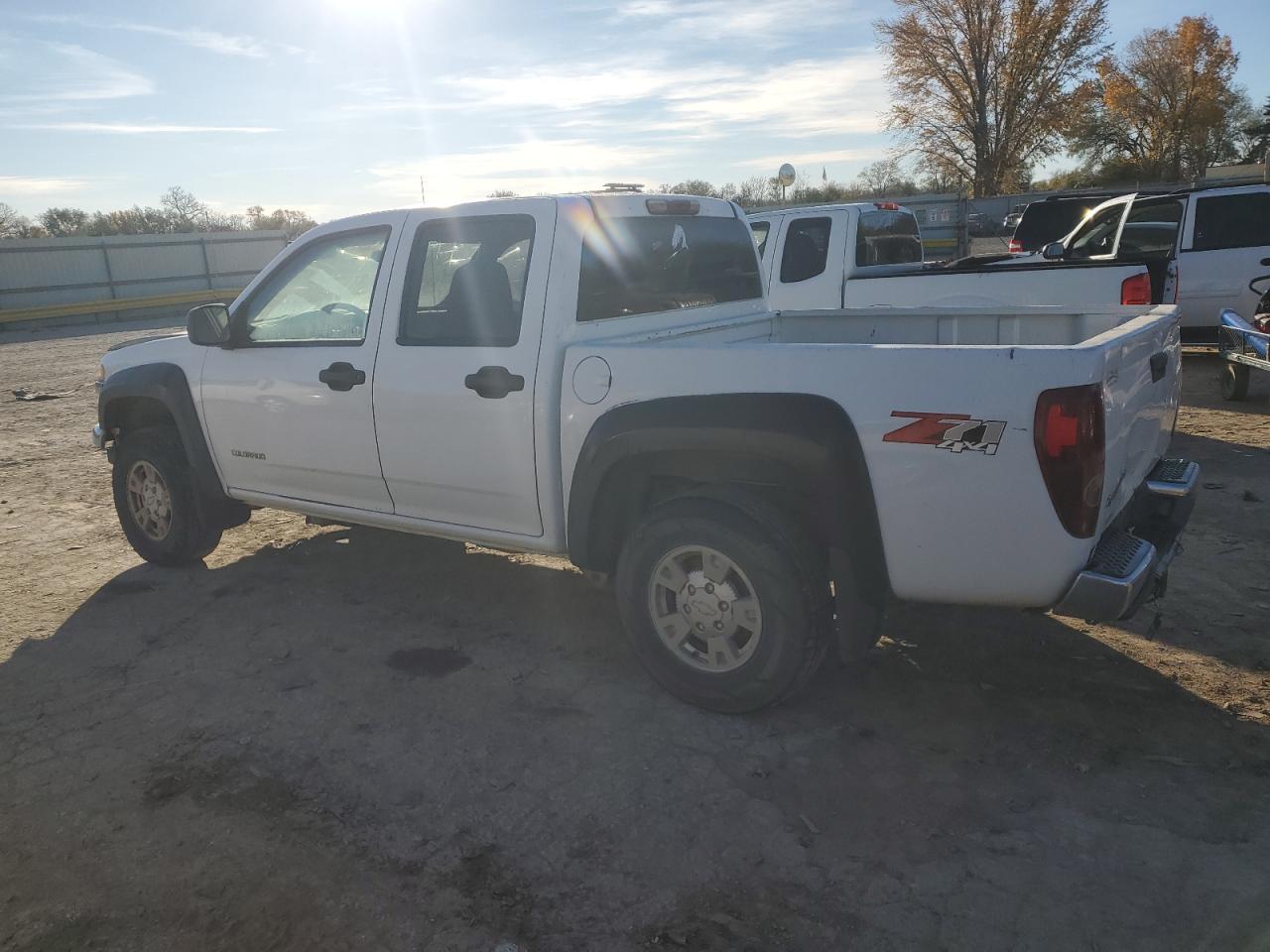 2005 Chevrolet Colorado - Фото 2
